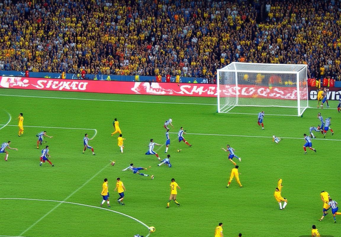 2006世界杯经典对决：巴西法国巅峰之战齐达内卡卡对决(图4)